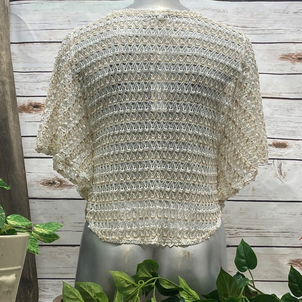 Von Maur Harmony Knit Petite Med Batwing Top New NWT Cream and Tan PM - Picture 3 of 11